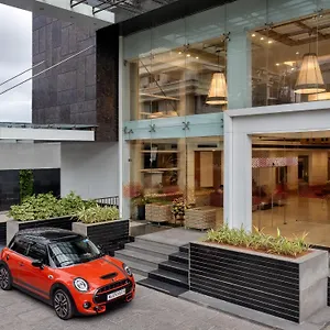 Ginger Mg Road Hotel Kochi